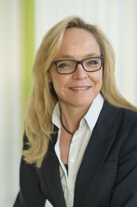 Tanja Kreuz, Rechtsanwältin für Erneuerbare Energien im Bereich Windkraft